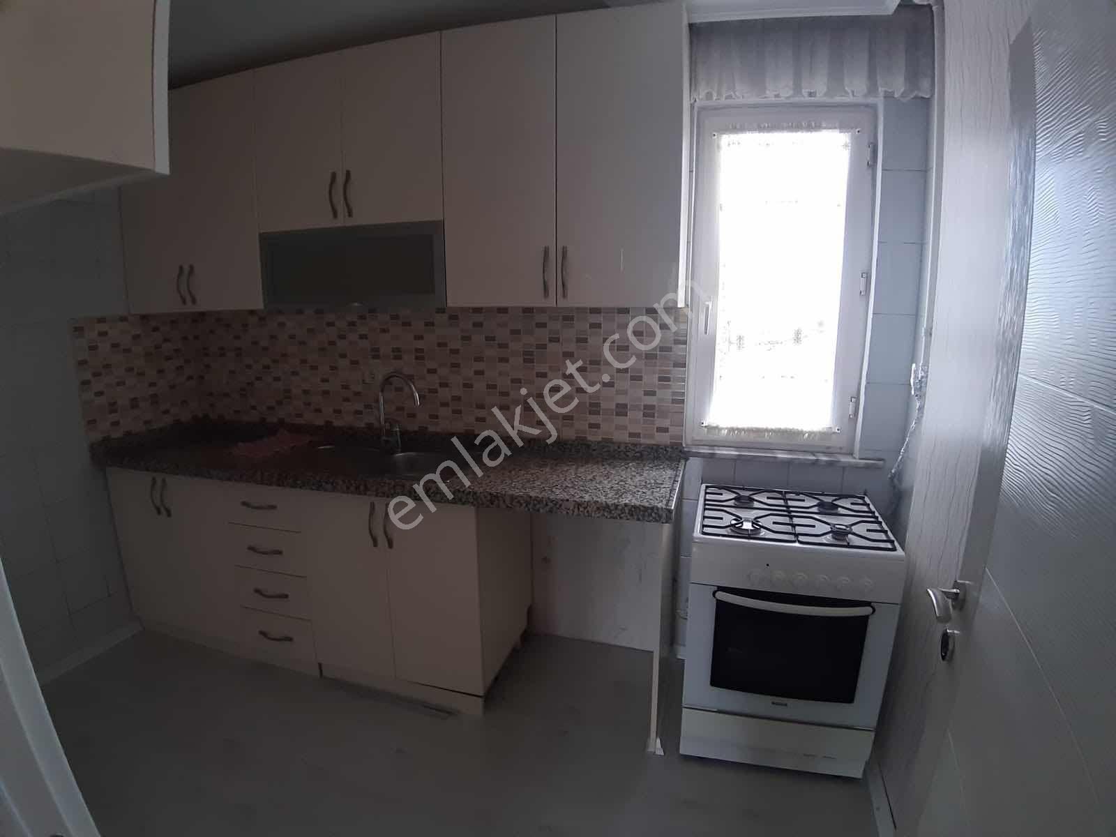 Tiyapdan Yenibosna Bit Pazarına Yakın 4. Kat 2+1 Satılık Daire - Görsel 8