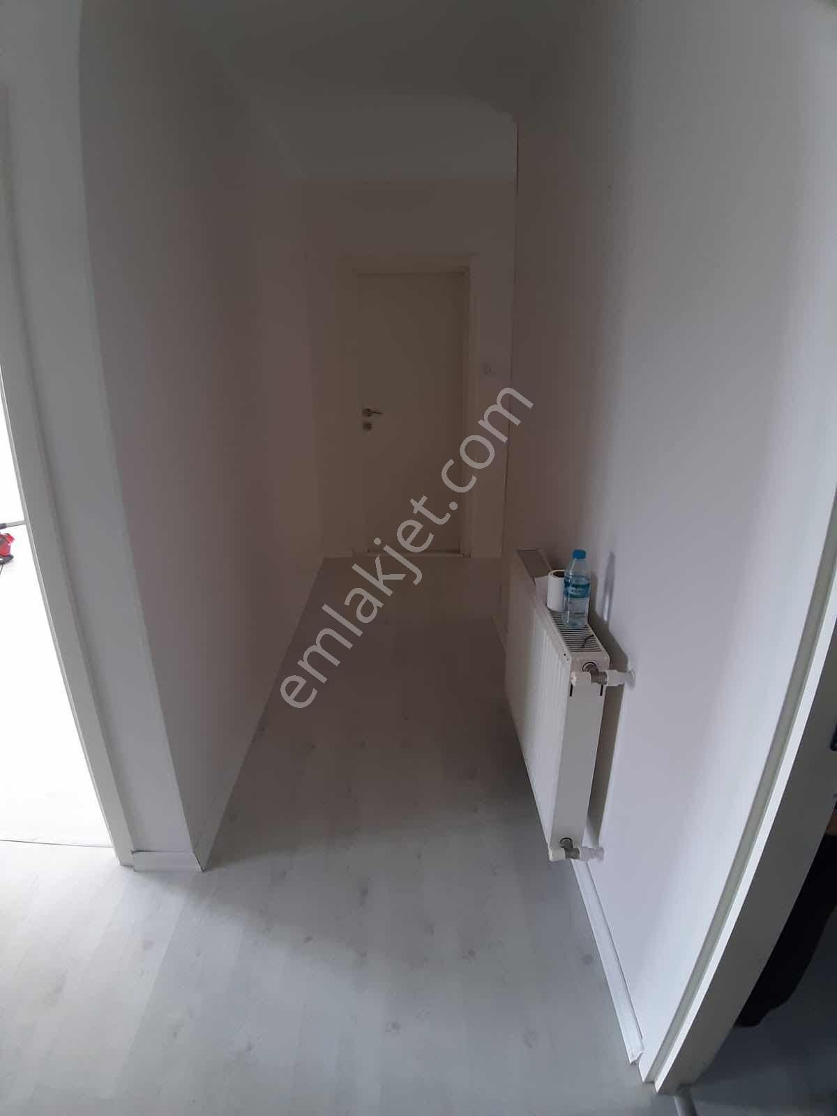 Tiyapdan Yenibosna Bit Pazarına Yakın 4. Kat 2+1 Satılık Daire - Görsel 5