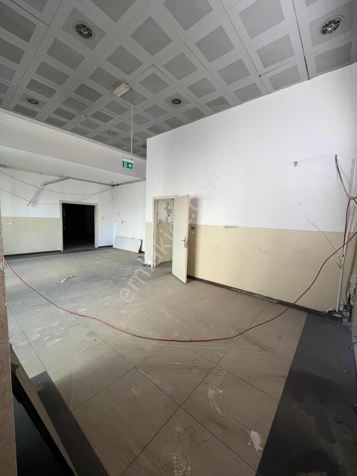 Tiyap'tan Vizyonpark'ta Kiralık İş Yeri - Görsel 9