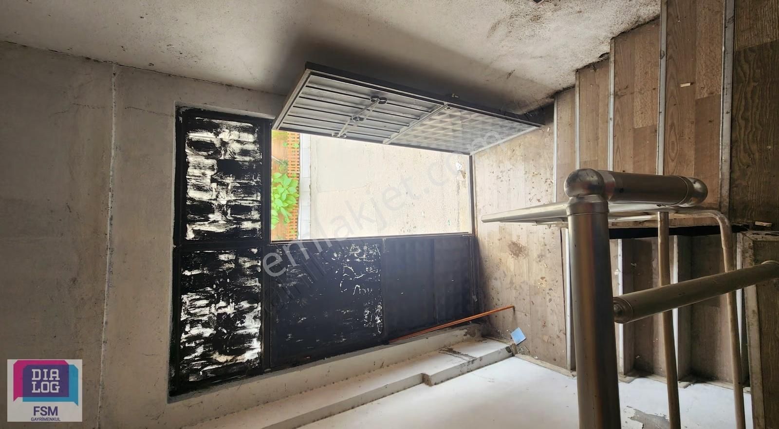 Cadde Üzeri 2 Katlı Ve Teraslı Müstakil Geniş Kullanımlı İşyeri - Görsel 11