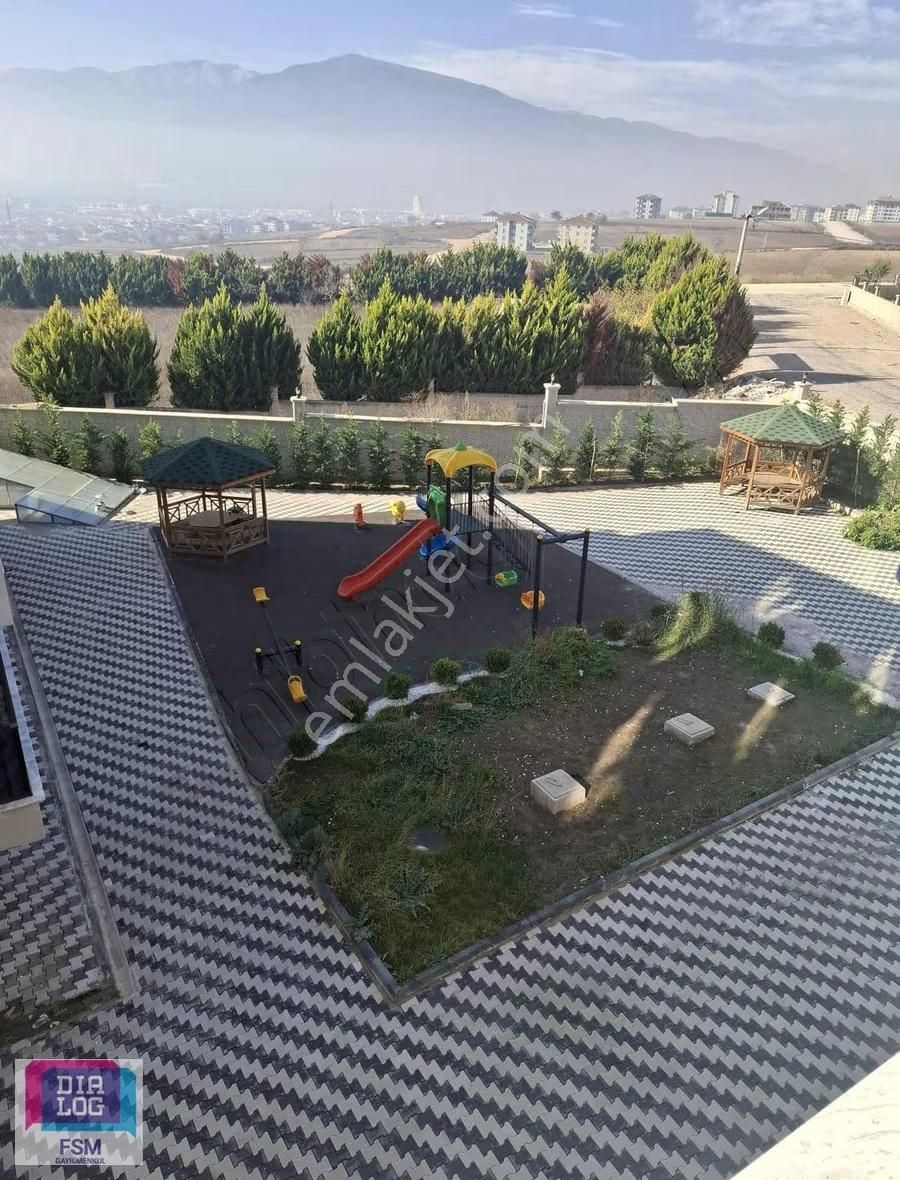 İnegöl Akhisar'da Kiralık Sıfır 3+1 Daire - Görsel 12