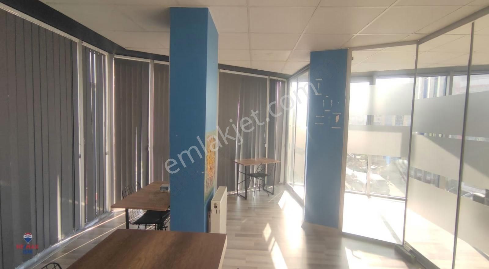 Sancaktepe Merkezde Atatürk Caddesi'nde Prestijli Ofis Katı - Görsel 20