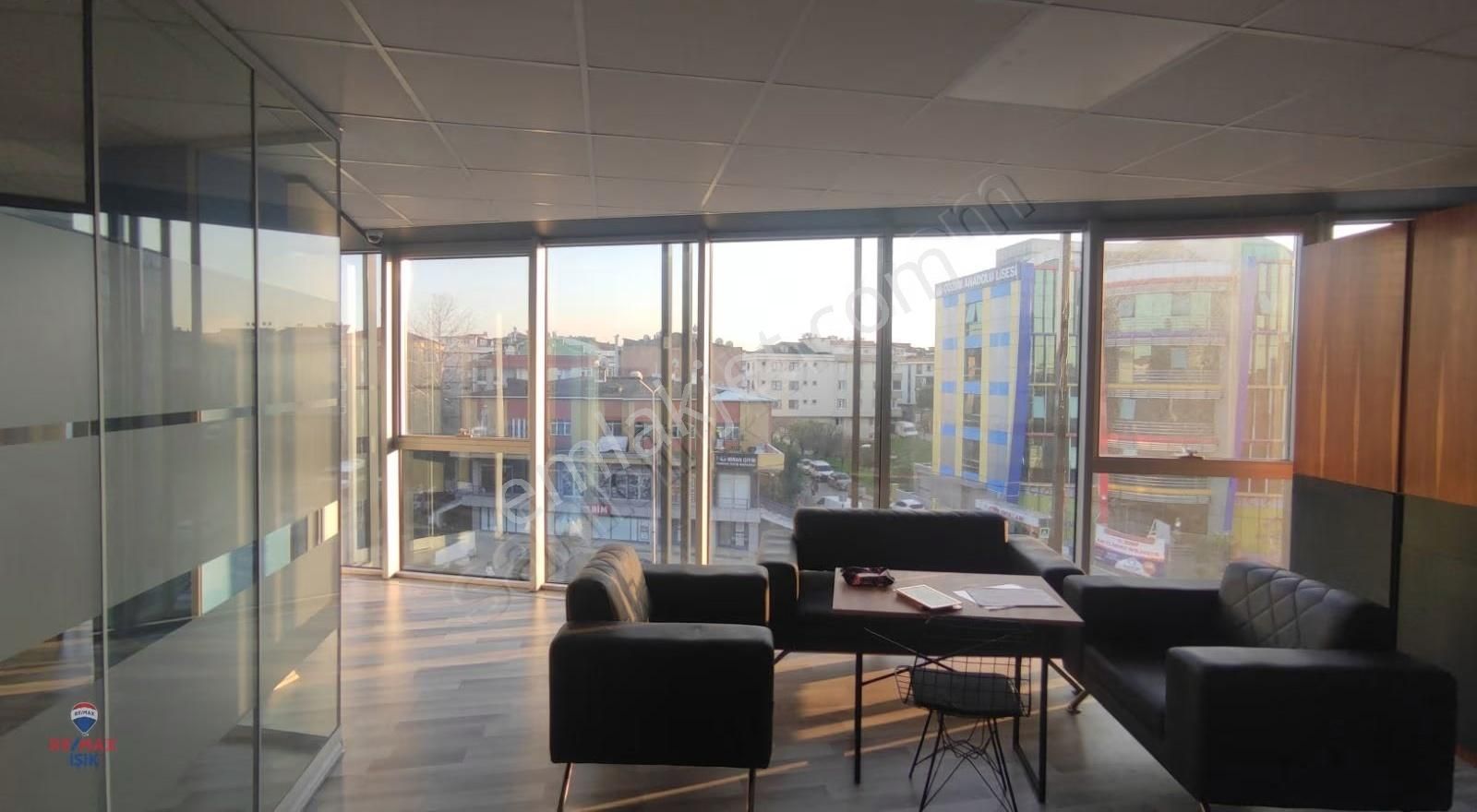 Sancaktepe Merkezde Atatürk Caddesi'nde Prestijli Ofis Katı - Görsel 13
