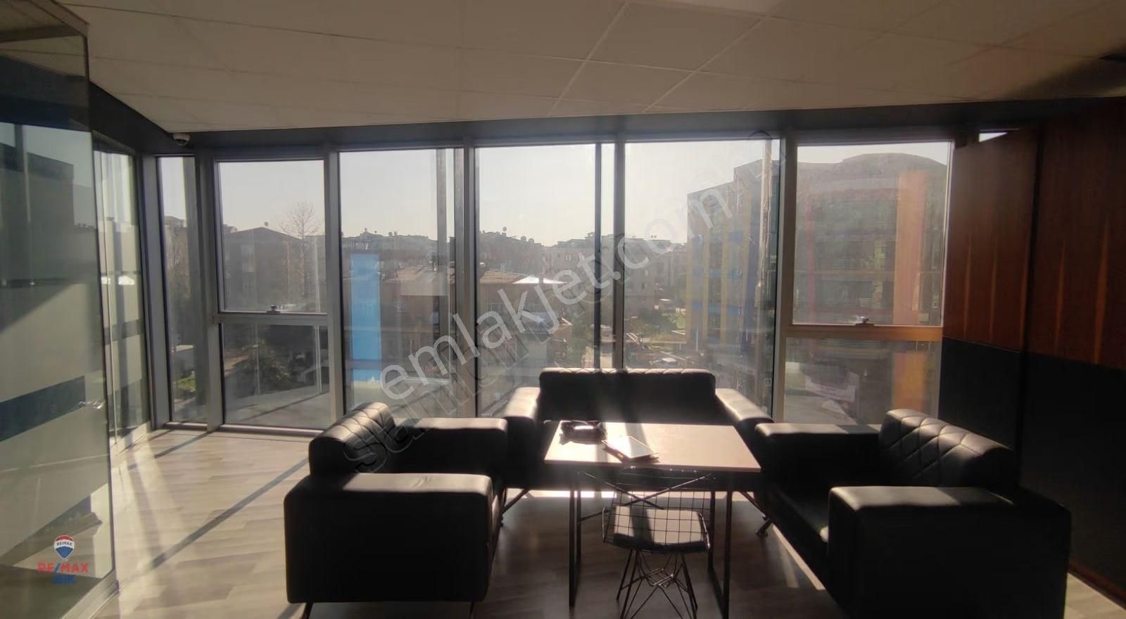 Sancaktepe Merkezde Atatürk Caddesi'nde Prestijli Ofis Katı - Görsel 24