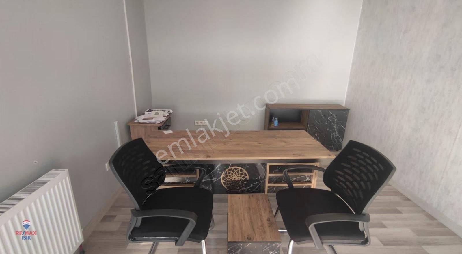 Sancaktepe Merkezde Atatürk Caddesi'nde Prestijli Ofis Katı - Görsel 18