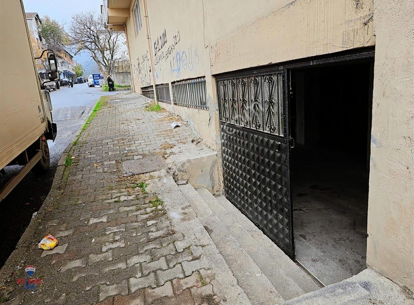 Sultanbeyli De 300m2 Tek Parça Zemin Çok Amaçlı - Görsel 30