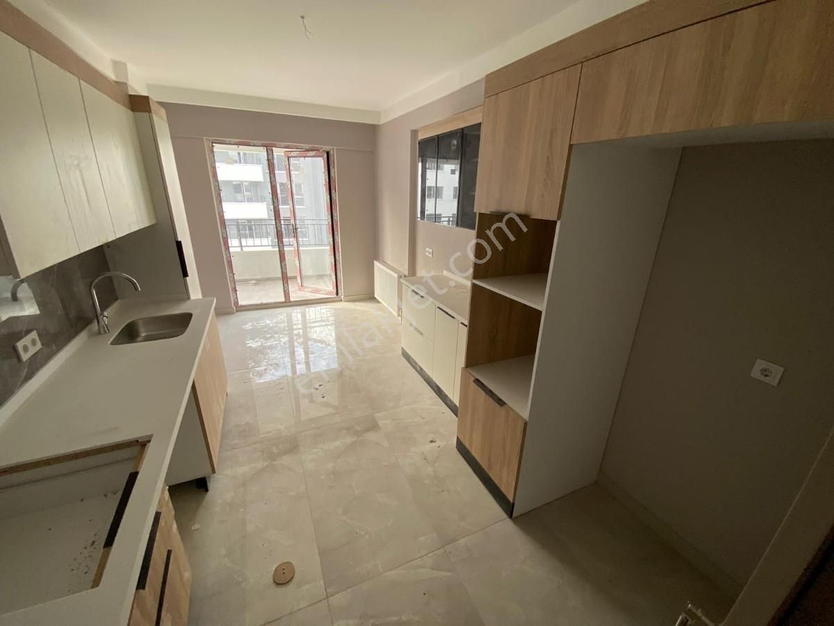 Saraykentte 3+1 Asm 500 Evlerde E.banyolu G.odalı 5.katta Daire - Görsel 12