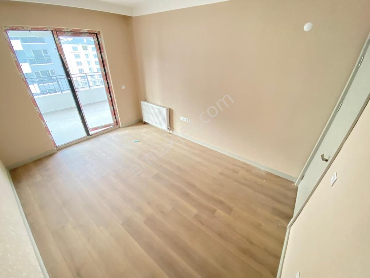 Saraykentte 3+1 Asm 500 Evlerde E.banyolu G.odalı 5.katta Daire - Görsel 4