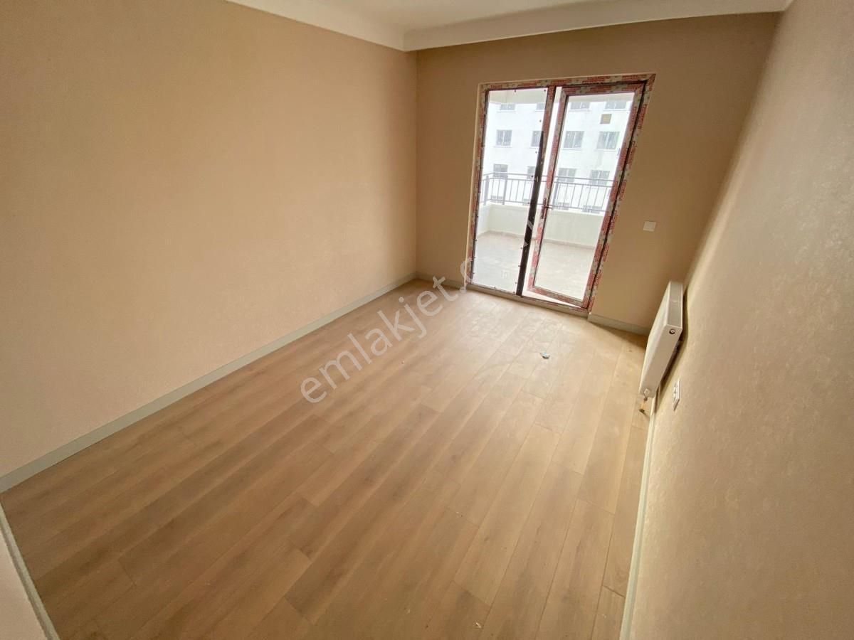 Saraykentte 3+1 Asm 500 Evlerde E.banyolu G.odalı 5.katta Daire - Görsel 20
