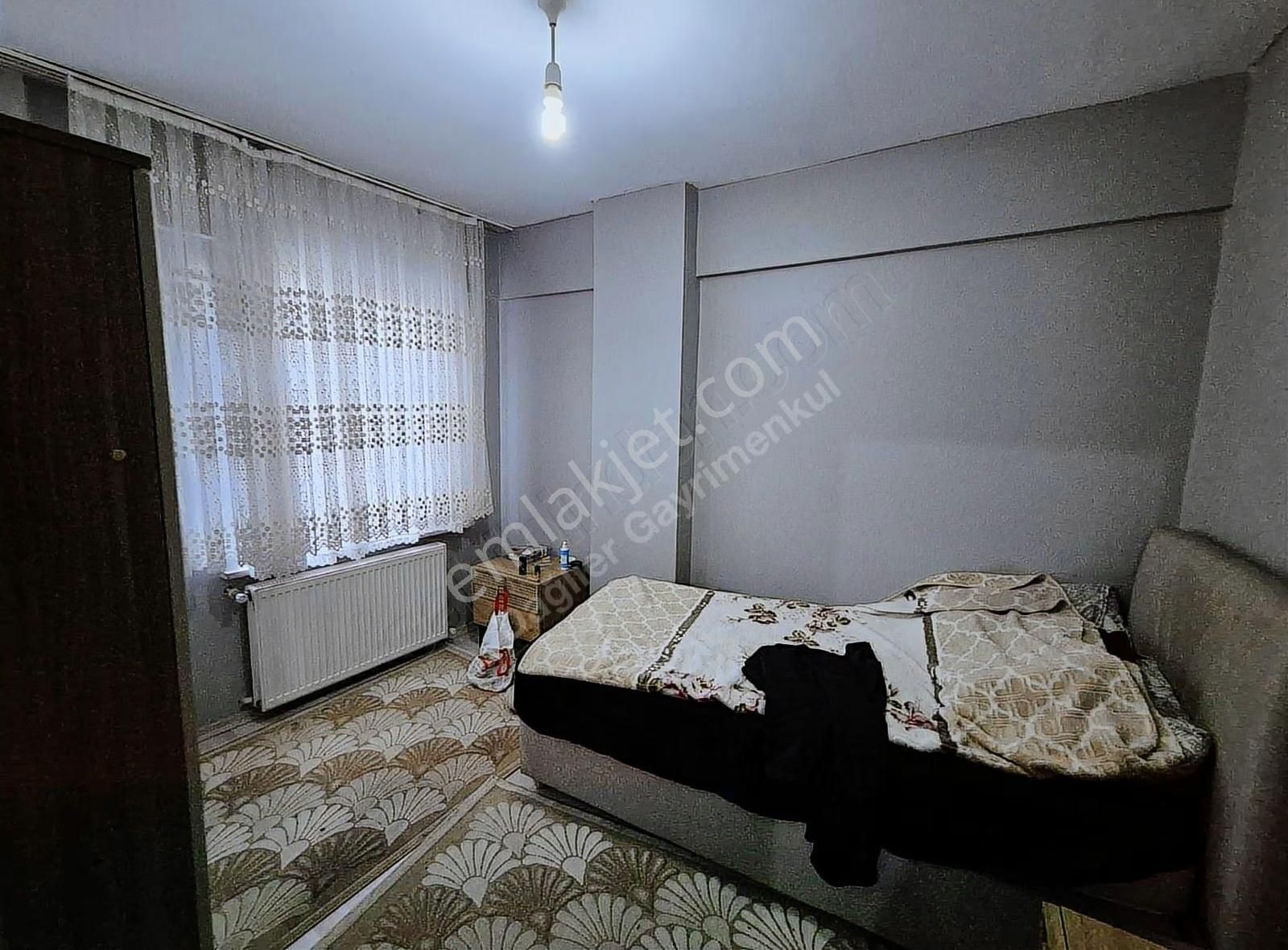 Asansörlü Merkezi Konumda 100 Metre Daire - Görsel 15