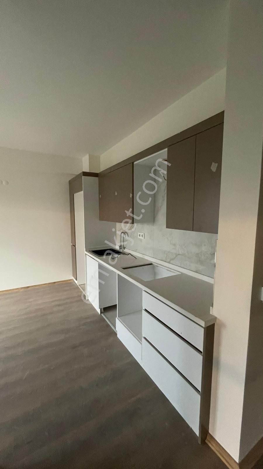 Bornova Pınarbaşı’nda Sıfır Satılık 1+1 Daire - Görsel 2