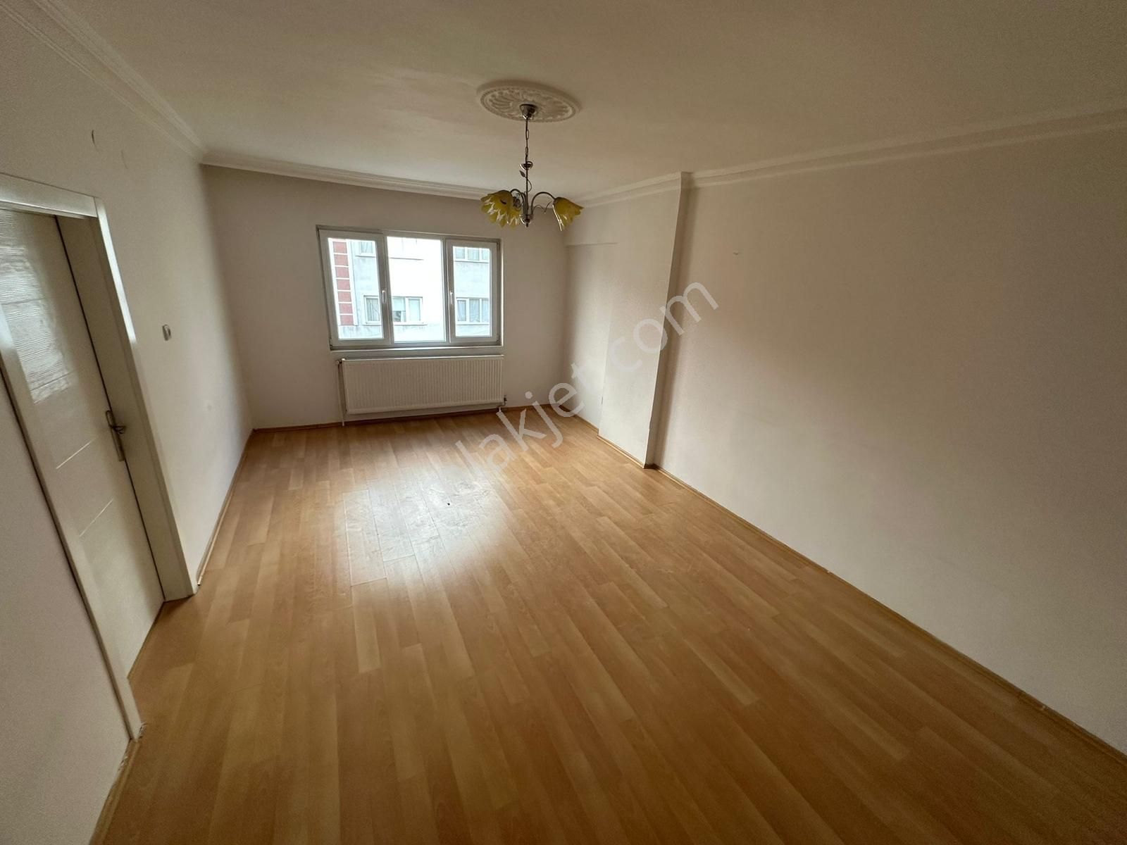 Adres'den Mareşal Çakmak Mah'de Ara Kat Geniş M² 3+1 Ön Cephe_ - Görsel 19