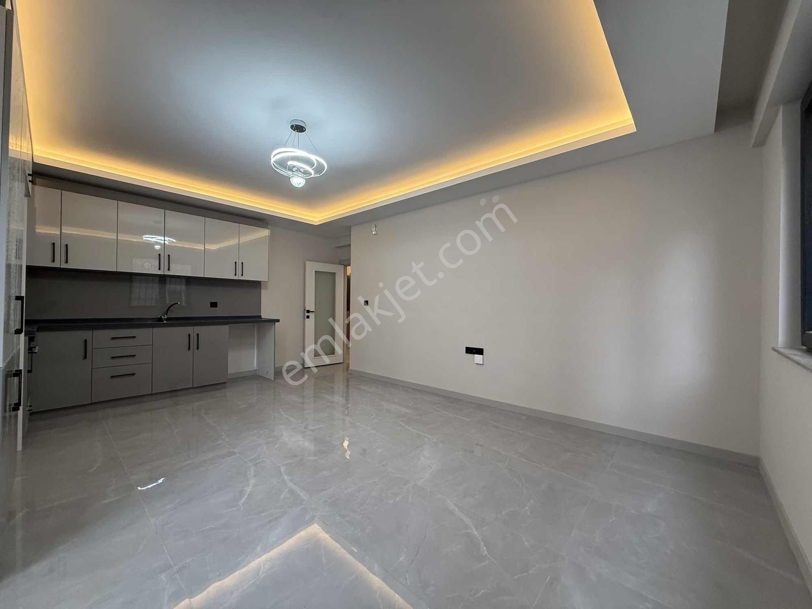 Keskinden Amerikan Mutfak 3+0 Cadde Arkası Sıfır Daire - Görsel 25