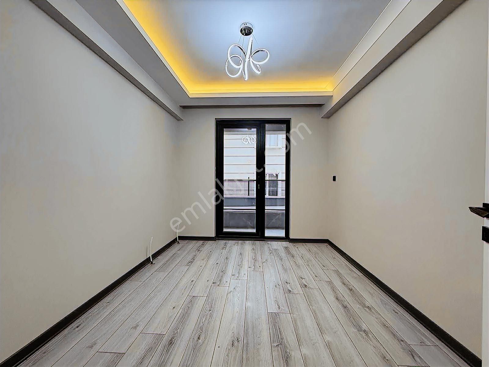 Keskinden Amerikan Mutfak 3+0 Cadde Arkası Sıfır Daire - Görsel 9