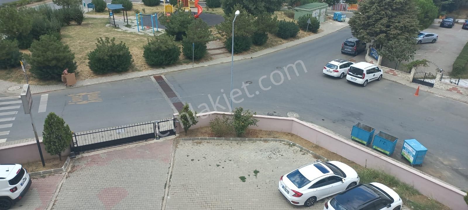 Hürryet Mahallesinde 3+1 Kiralık Daire - Görsel 22