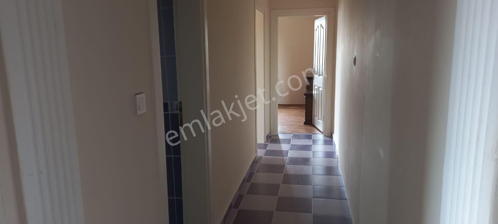 Hürryet Mahallesinde 3+1 Kiralık Daire - Görsel 6