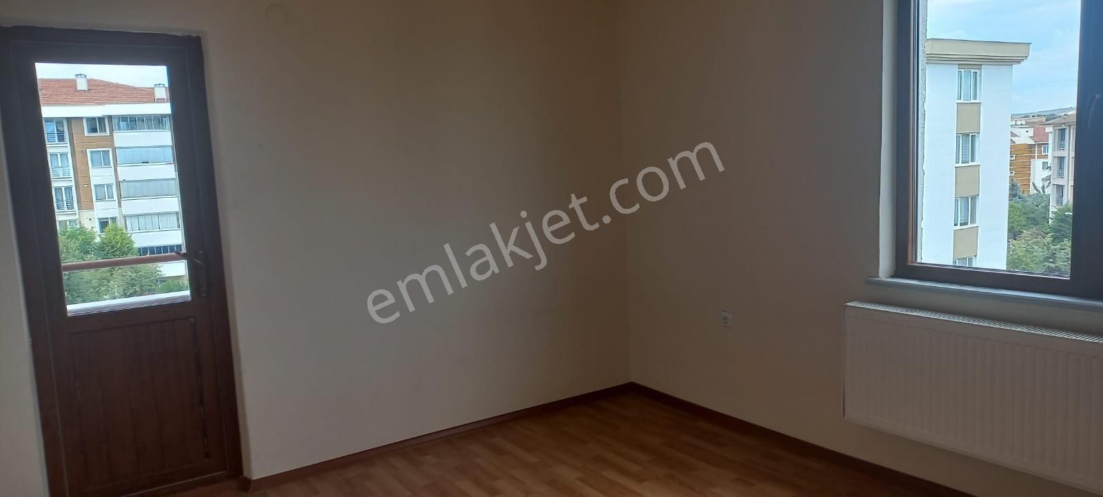 Hürryet Mahallesinde 3+1 Kiralık Daire - Görsel 26