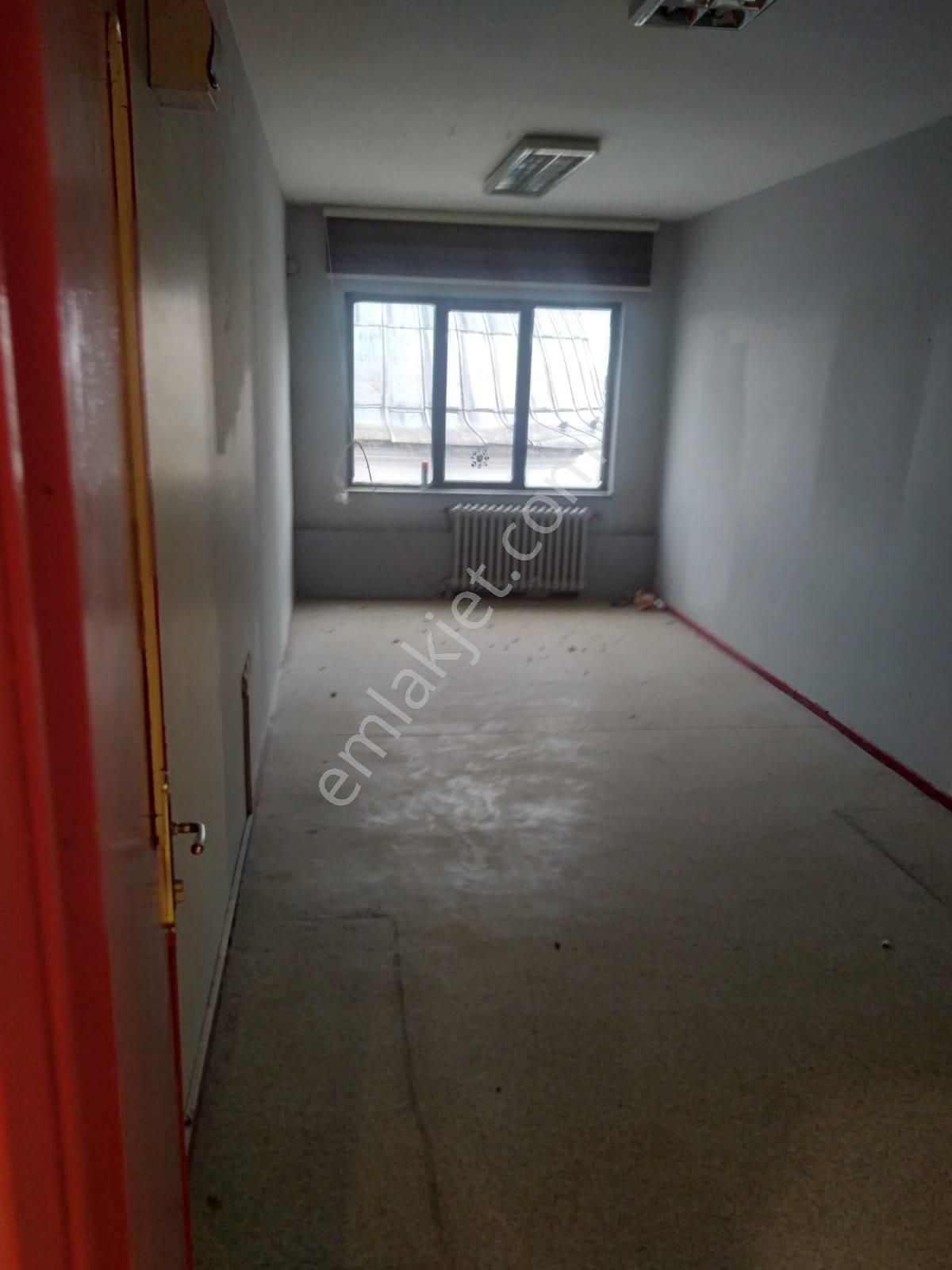Şirinevler Meydanda 4 Adet Ofislerimiz Kiralıktır -1 Tanesi 40 M2 -fiyat 40000tldir - Görsel 11