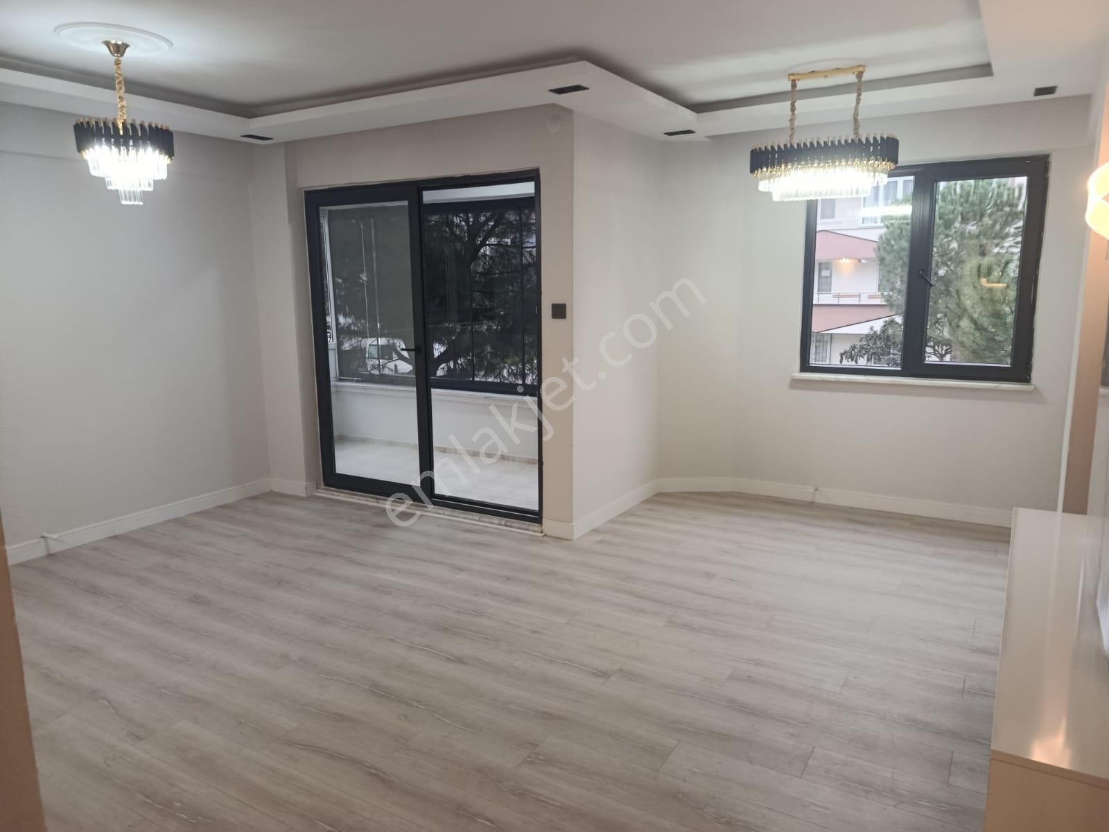 Akçay Doruk Gayrimenkul'den Denize Yakın Cadde Üzeri Daire - Görsel 32