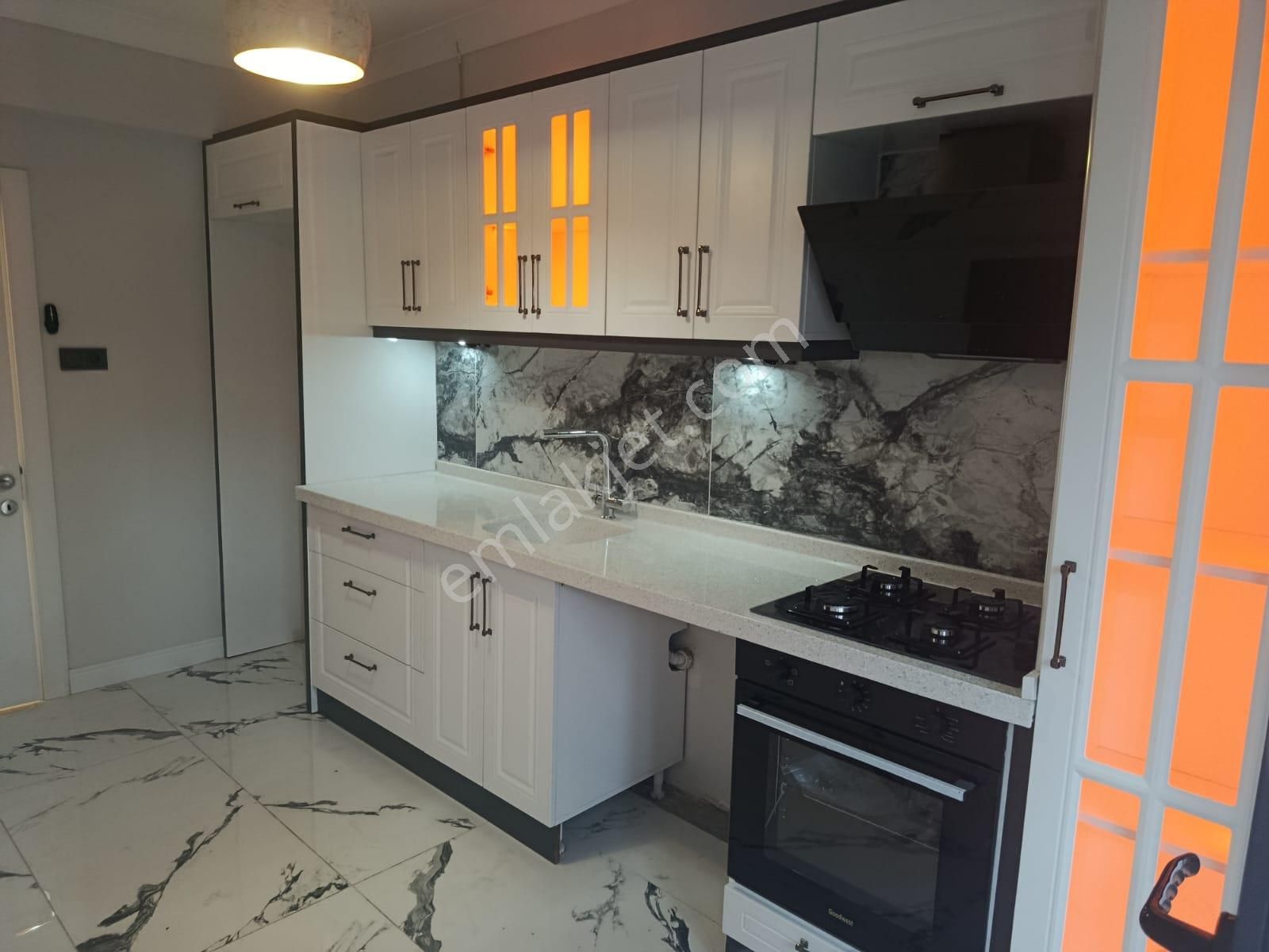 Akçay Doruk Gayrimenkul'den Denize Yakın Cadde Üzeri Daire - Görsel 16