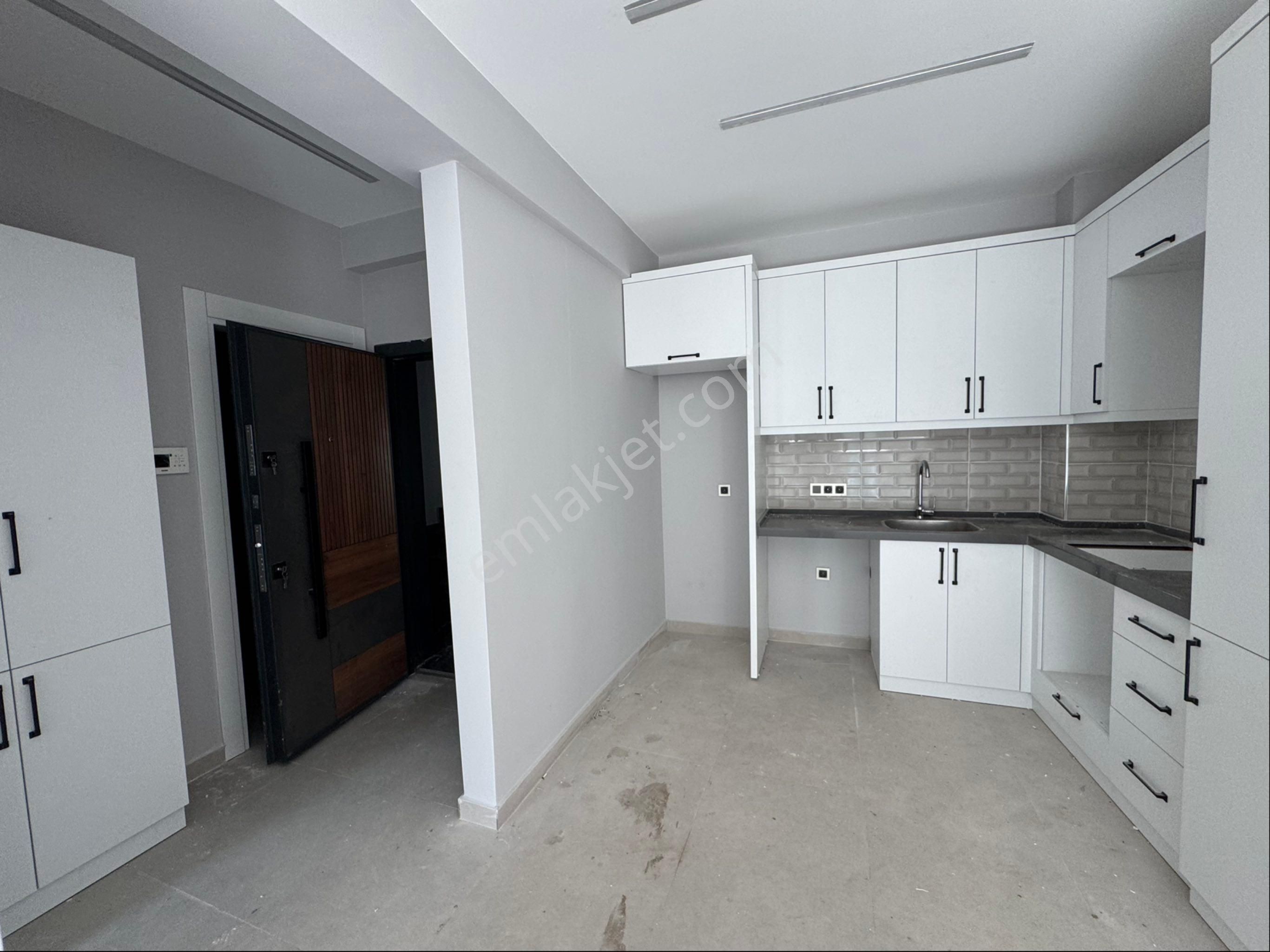 Kuşadası Güzelçamlı’da Oturuma Hazır Satılık 1+1 Daire - Görsel 11