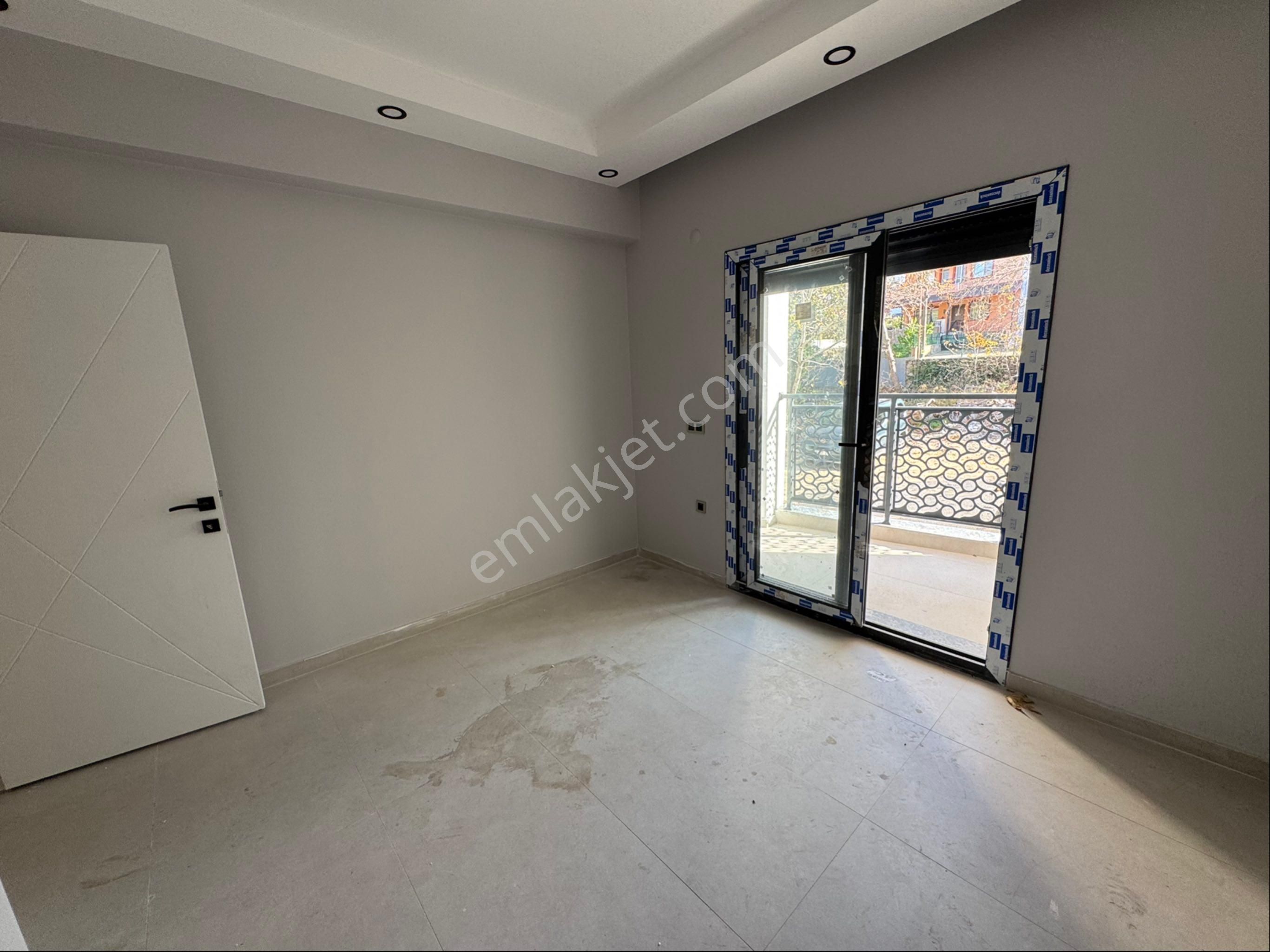 Kuşadası Güzelçamlı’da Oturuma Hazır Satılık 1+1 Daire - Görsel 25