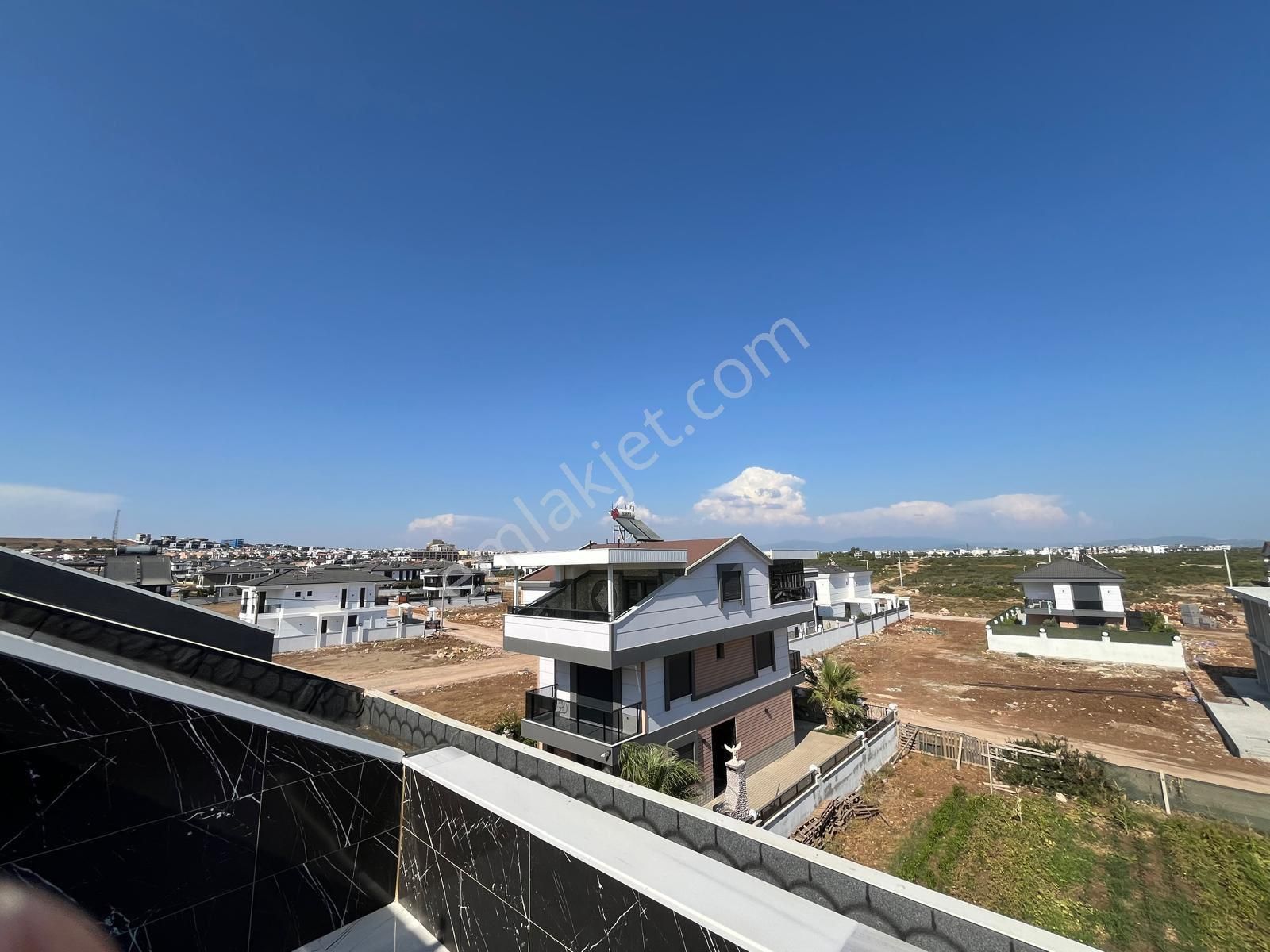 Efeler’de 5+1 Ayrı Mutfak Takasa Açık, Havuzlu Villa - Görsel 5