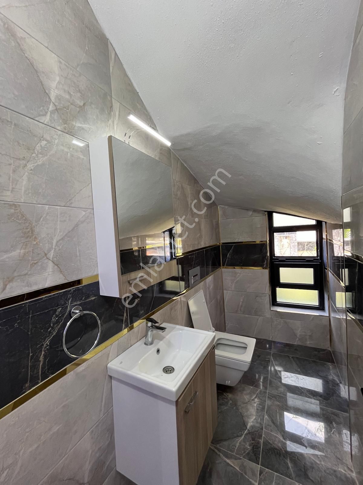 Efeler’de 5+1 Ayrı Mutfak Takasa Açık, Havuzlu Villa - Görsel 25