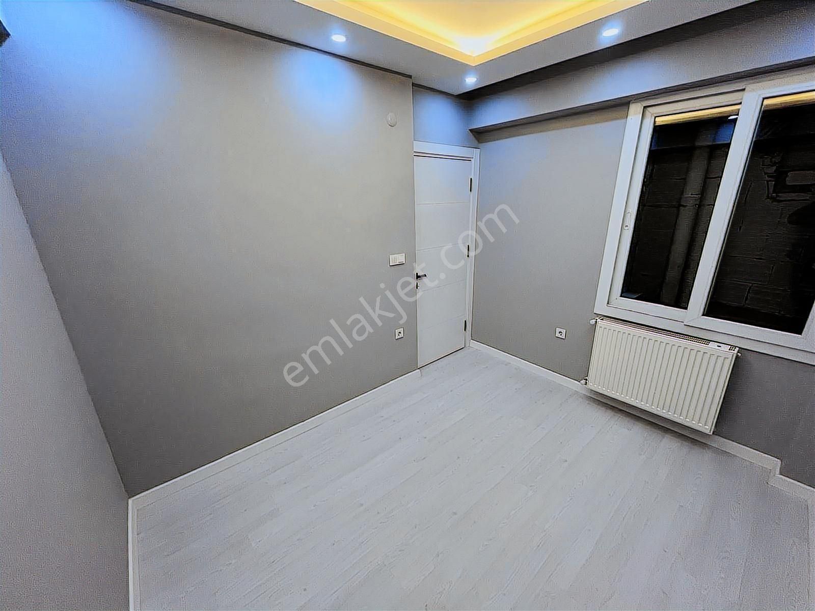 Güzelyalı'da Sahile Ve Metroya Yakın Yeni Tadilatlı 3+1 Satılık - Görsel 20