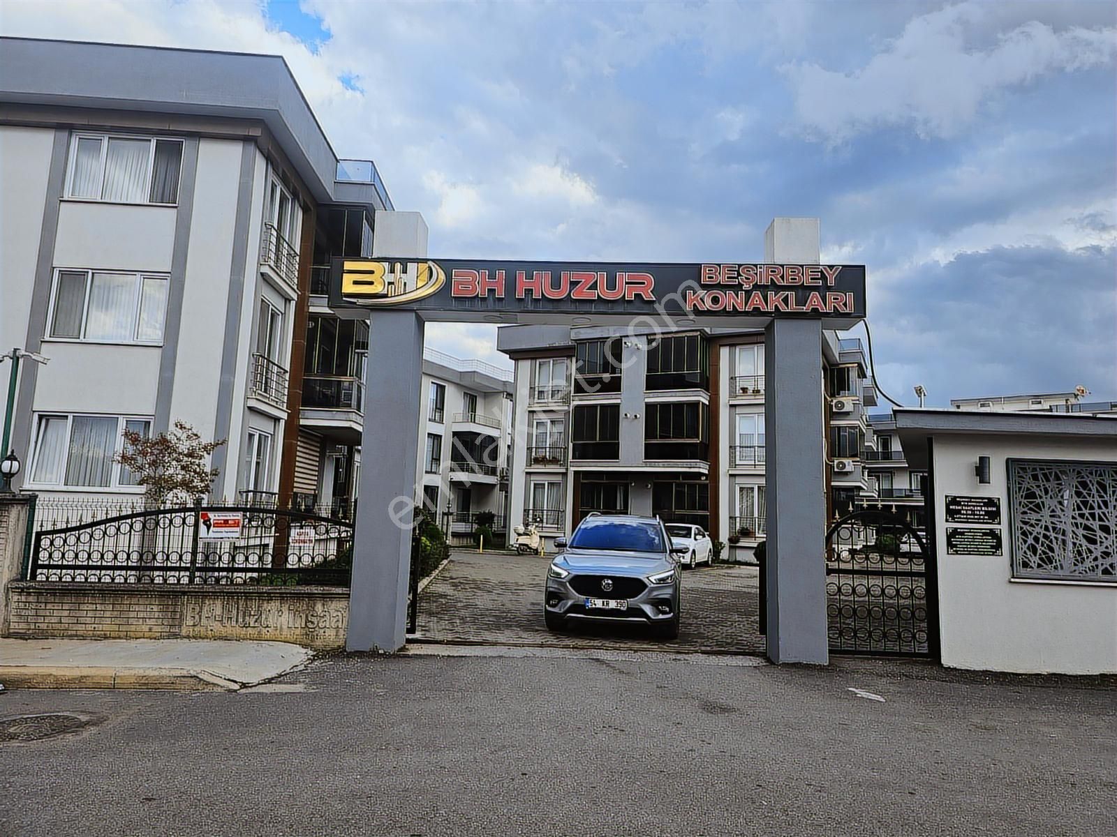 Serdivan K.başı Mah., Ph Huzur Yapı Beşir Bey De Satılık Daire