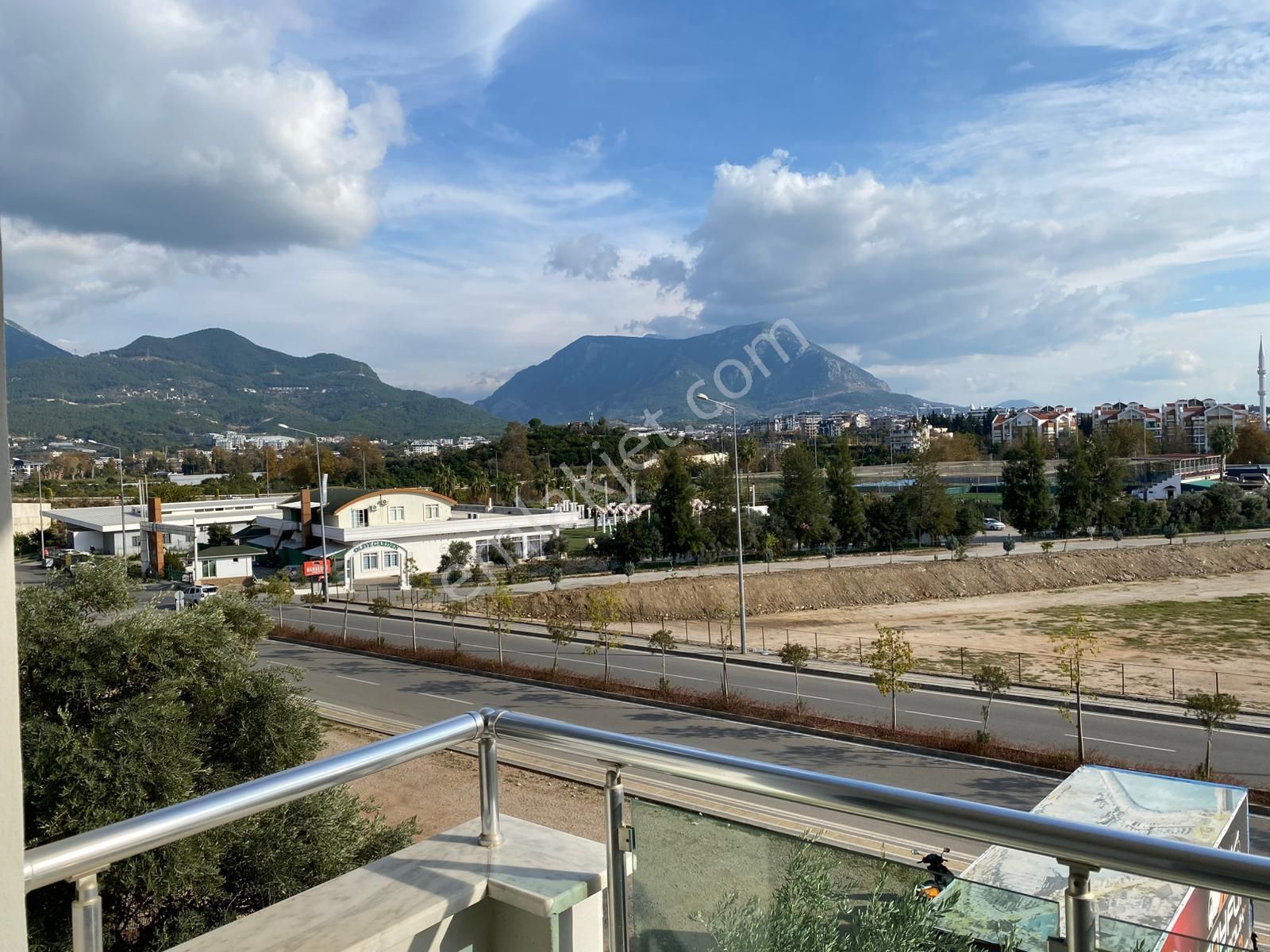Alanya Olive Cıty Kompleksinde Kiralık 1+1 Kullanışlı Daire - Görsel 14