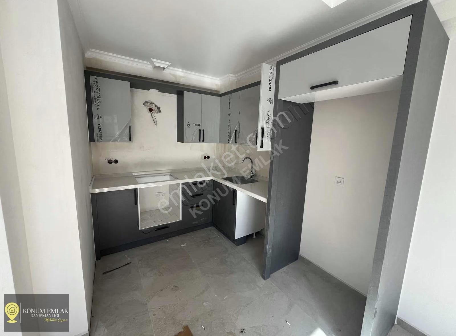 Konum Emlakdan Satılık Havuzlu Site İçerisinde Arakat 1+1 Daire - Görsel 12