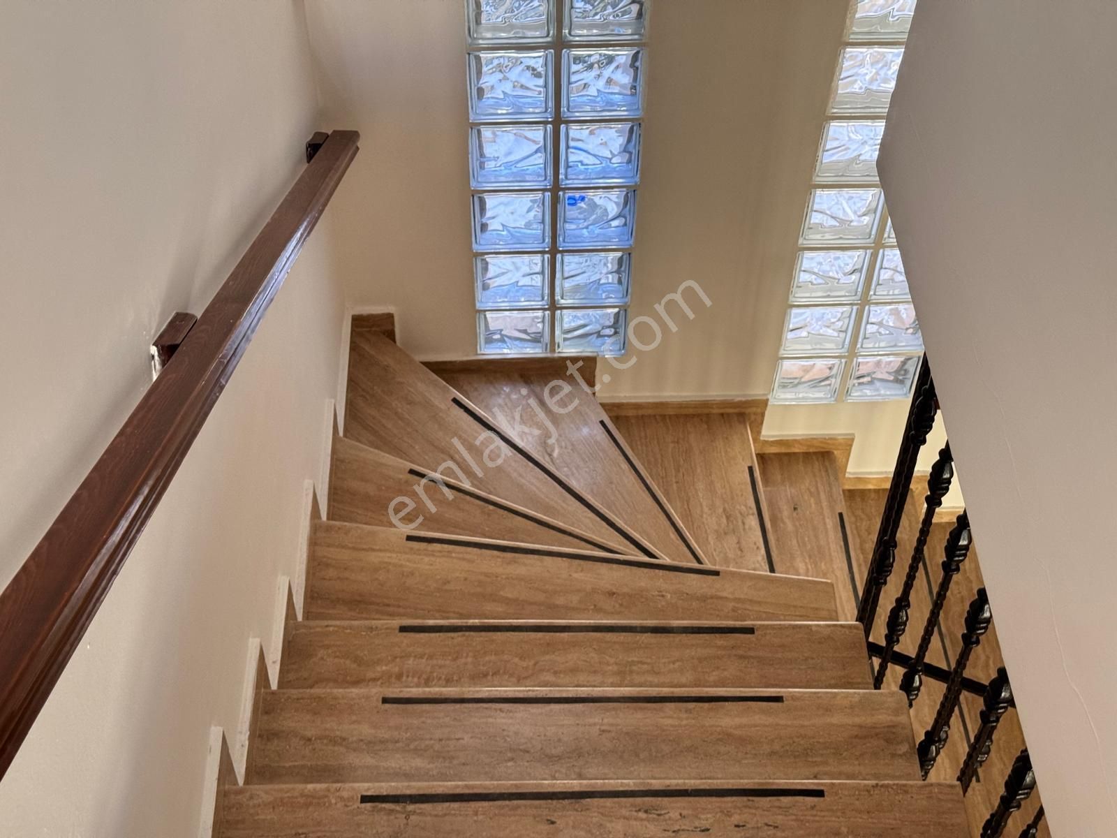 Marinaya Yürüme Mesafesinde Kiralık Dubleks Villa! - Görsel 14