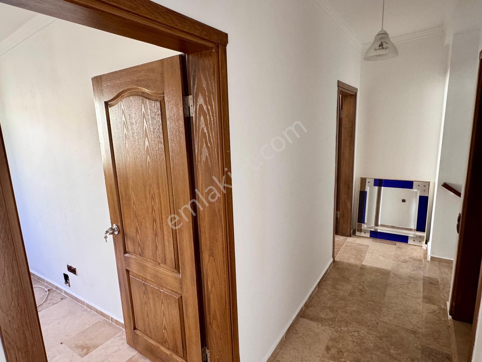 Marinaya Yürüme Mesafesinde Kiralık Dubleks Villa! - Görsel 15