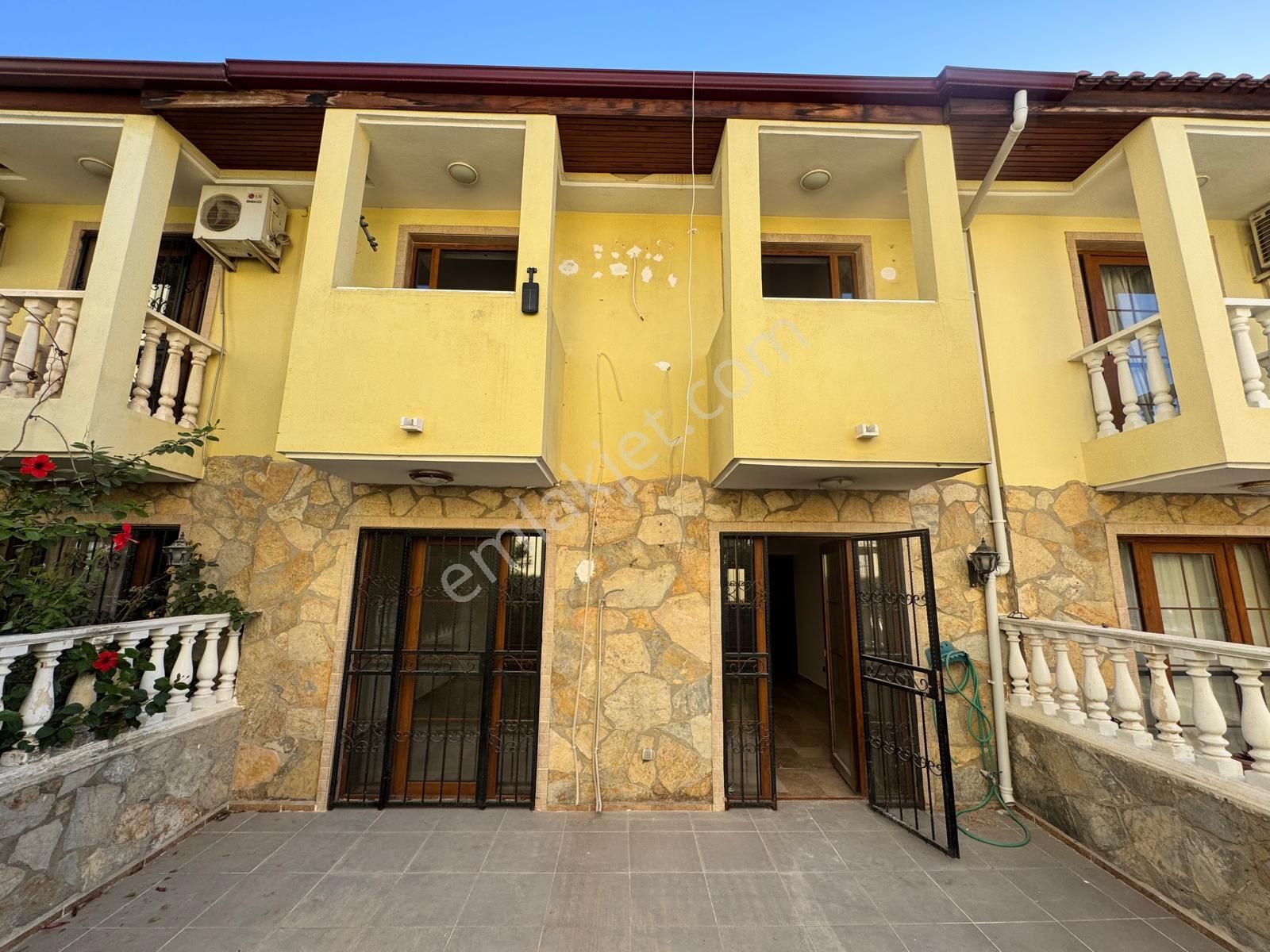 Marinaya Yürüme Mesafesinde Kiralık Dubleks Villa! - Görsel 10