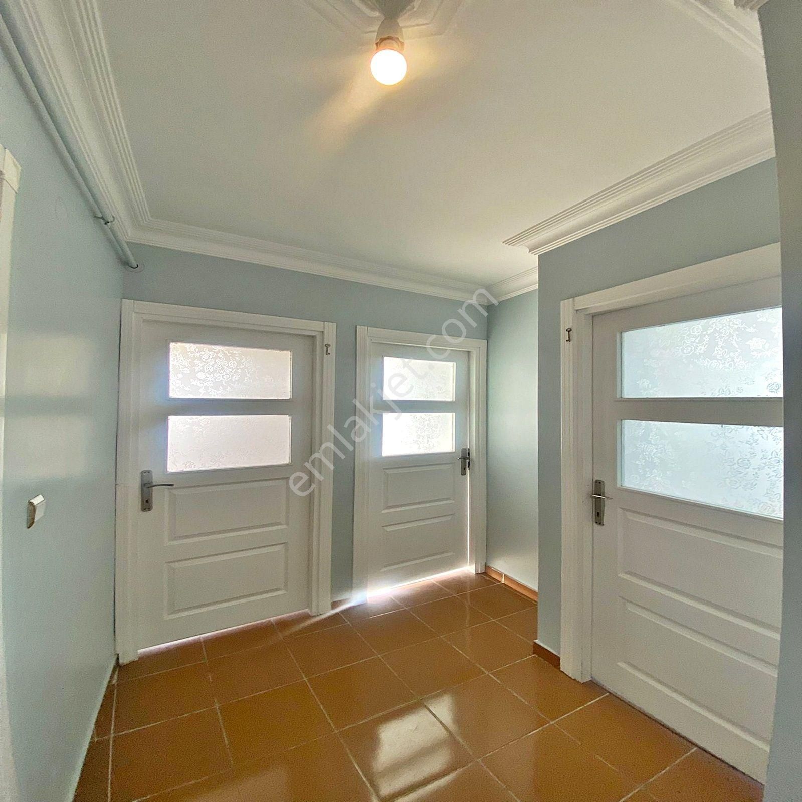 Esenyurt Çınar Mahallesinde 2+1 Balkonlu Ara Kat Daire - Görsel 23