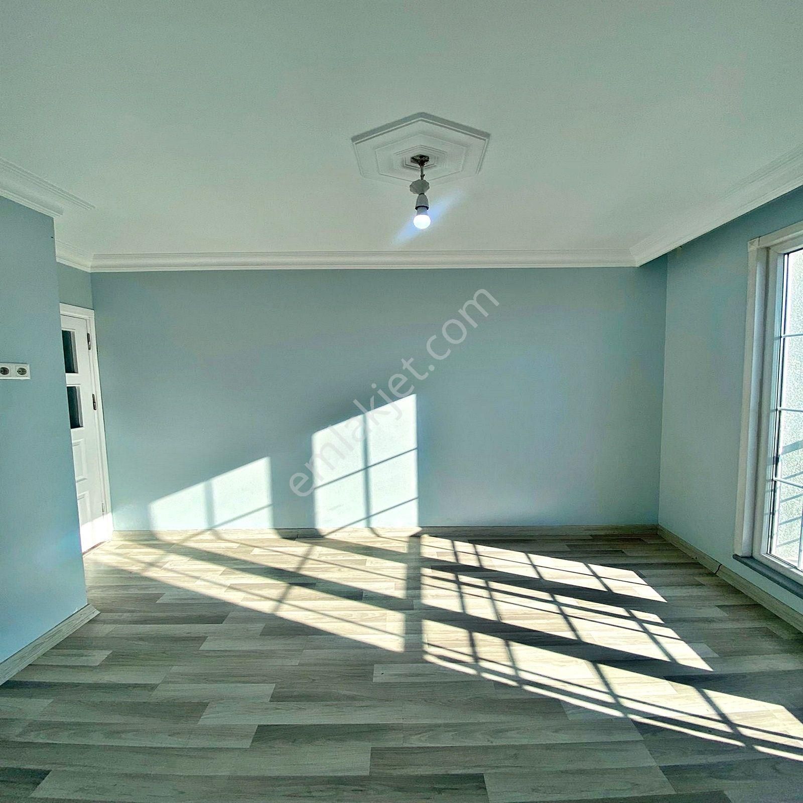 Esenyurt Çınar Mahallesinde 2+1 Balkonlu Ara Kat Daire - Görsel 24