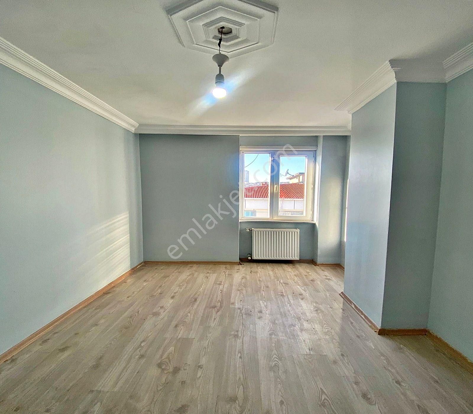 Esenyurt Çınar Mahallesinde 2+1 Balkonlu Ara Kat Daire - Görsel 21