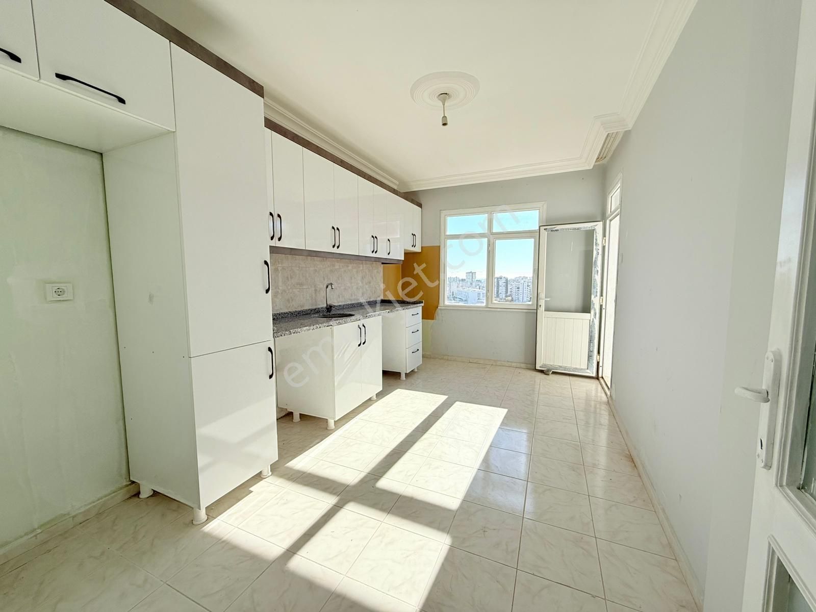 Han Emlak'tan Site İçi Dağ,deniz Manzaralı Geniş Kiralık 3+1 - Görsel 8