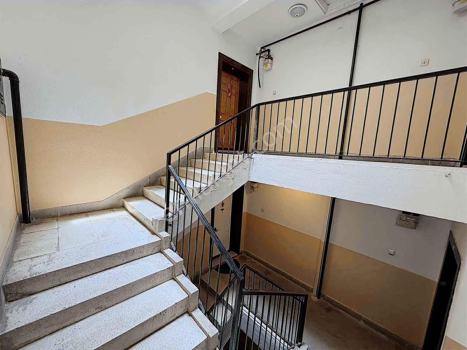 Seyranbağların'da Katta 3+1 175 M2 Satılık Daire - Görsel 26