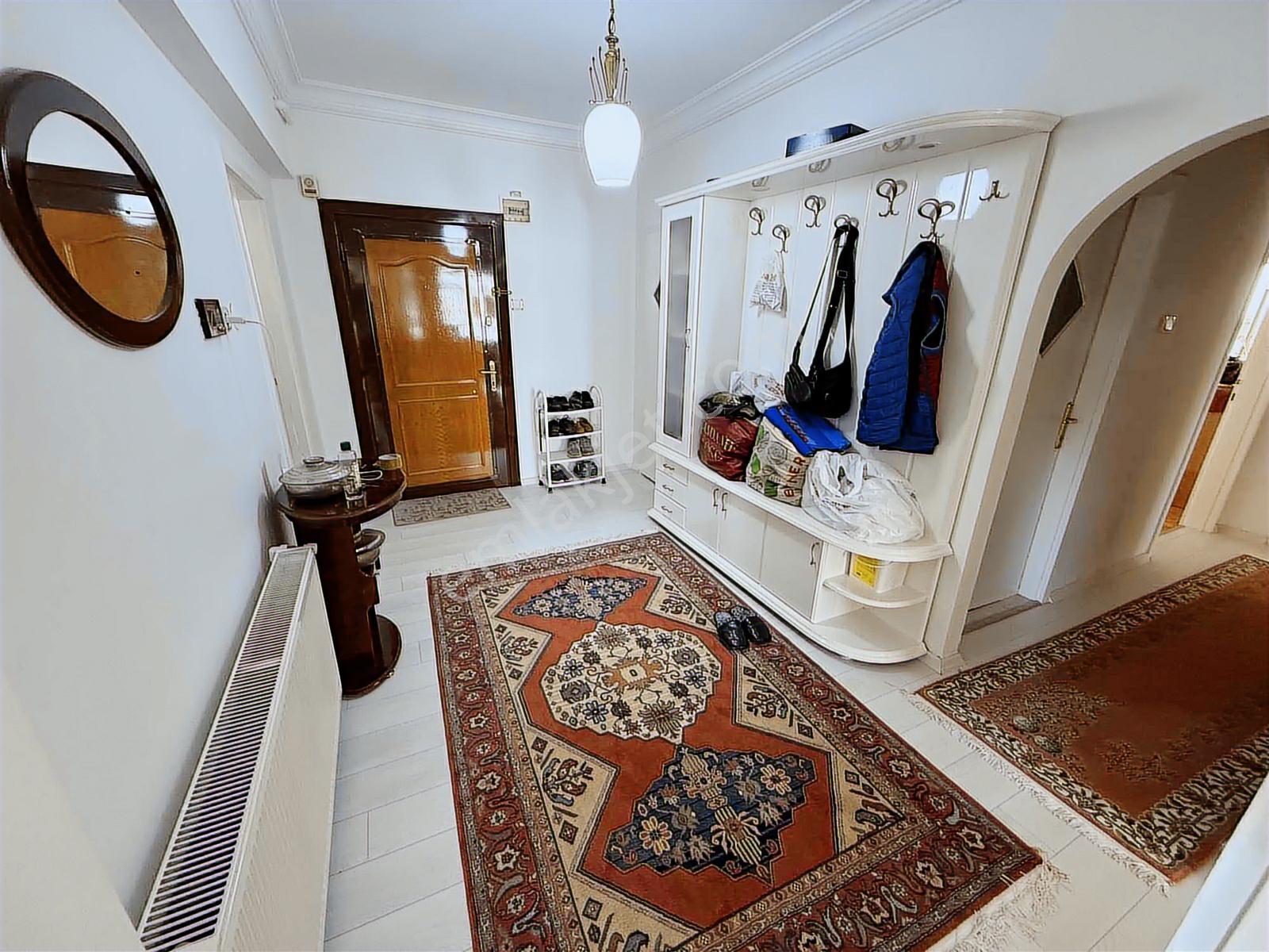 Seyranbağların'da Katta 3+1 175 M2 Satılık Daire - Görsel 2