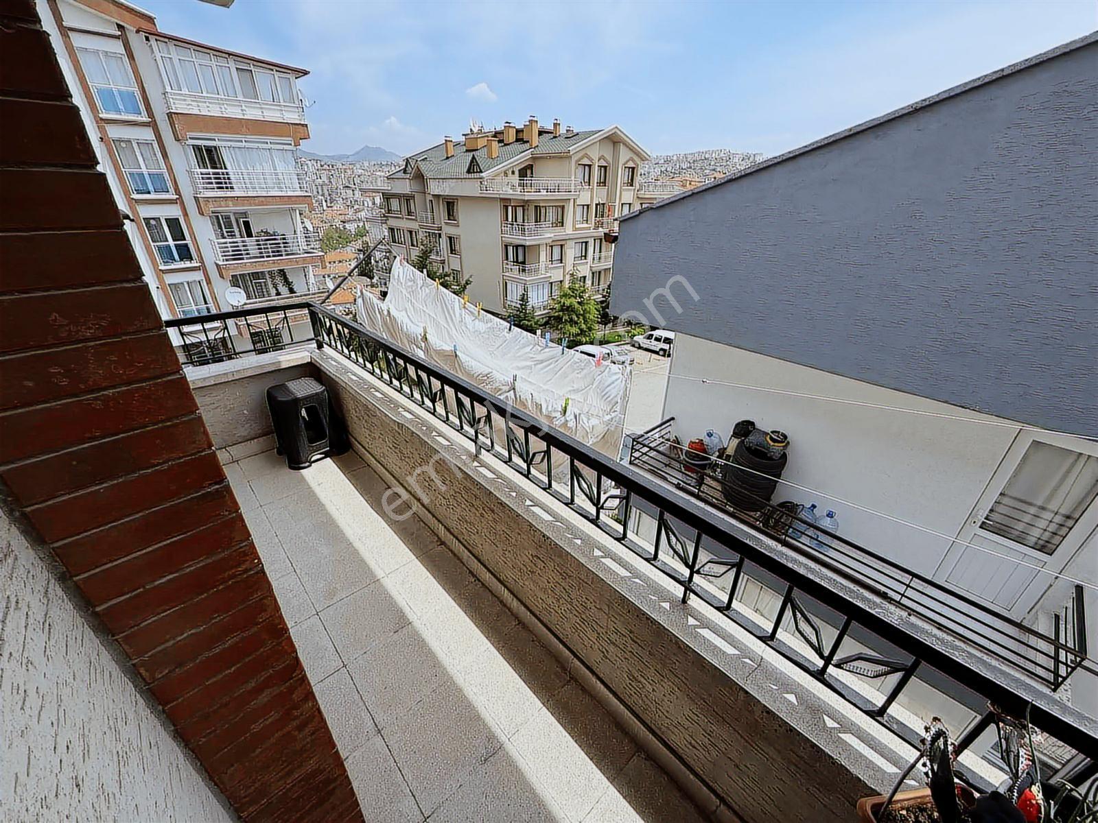 Seyranbağların'da Katta 3+1 175 M2 Satılık Daire - Görsel 18