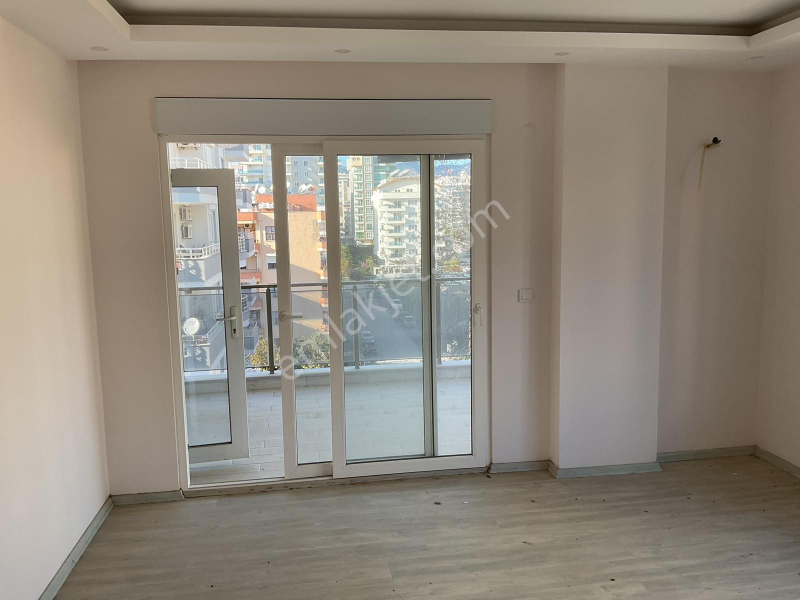 Antalya Alanya Mahmutlar Mah. Satılık 2+1 Daire - Görsel 5