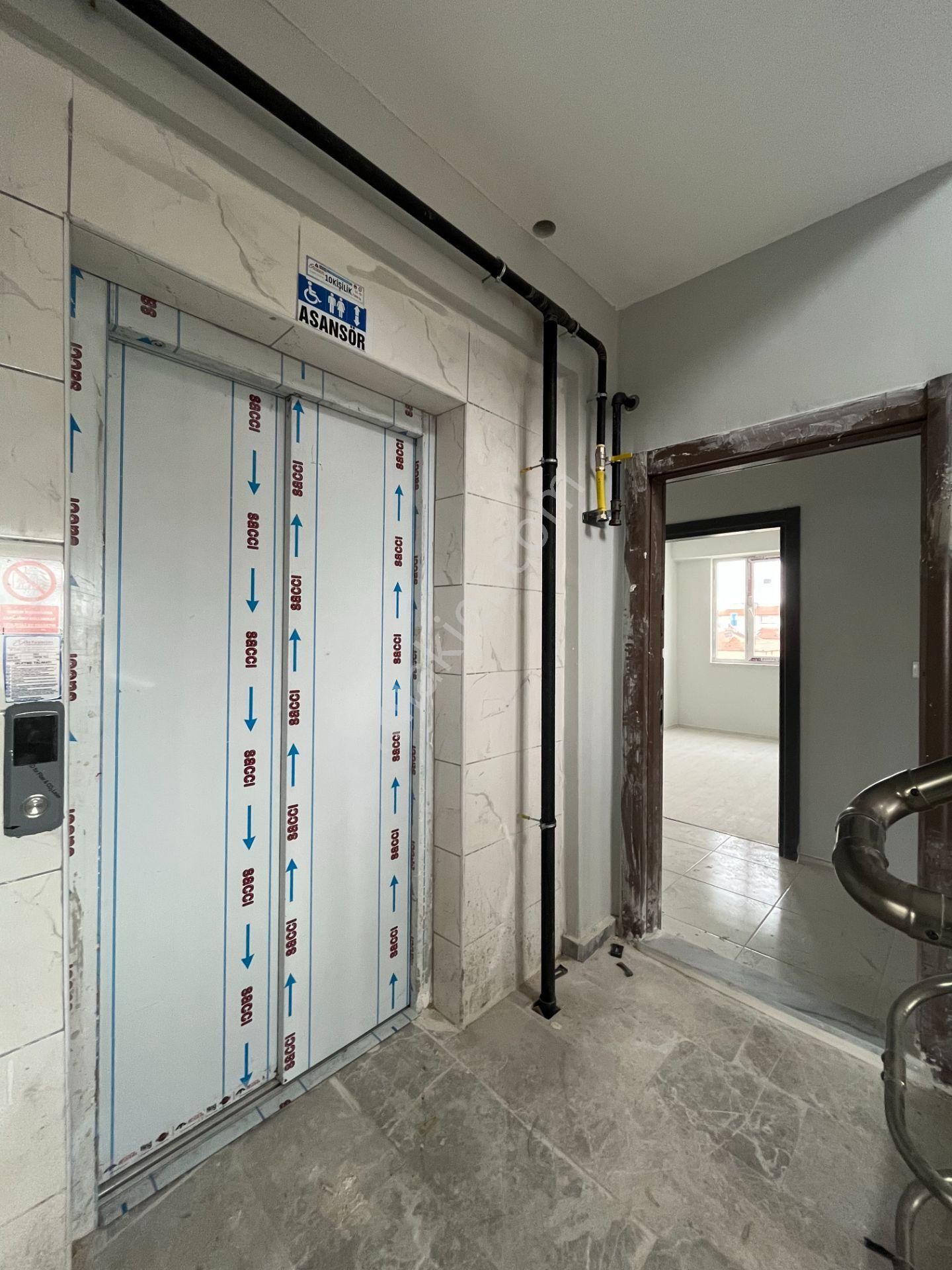 Ilgın Belediyesi Yakını Yerden Isıtmalı Sıfır 2+1 Satılık Daire - Görsel 3