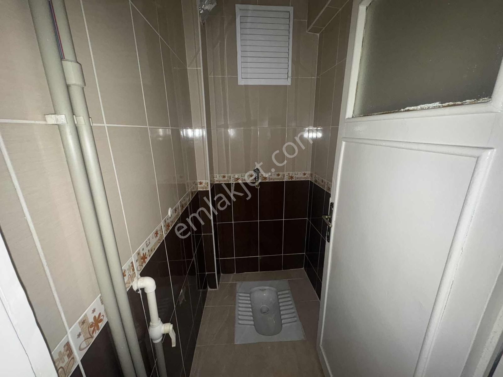 Tepebaşı Metro Yakını Arakat Çok Geniş Yapılı Kiralık 3+1 Daire - Görsel 2