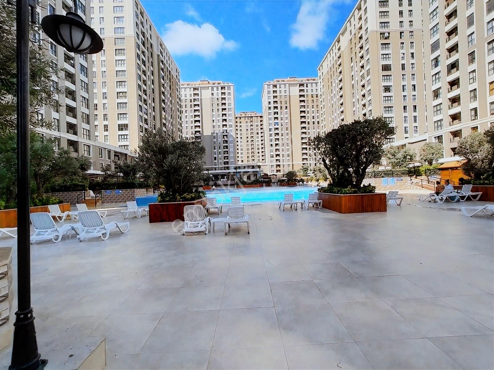 Beylikdüzü Kameroğlu Sitesi Deniz Manzaralı 4+1 Kiralık Daire - Görsel 33