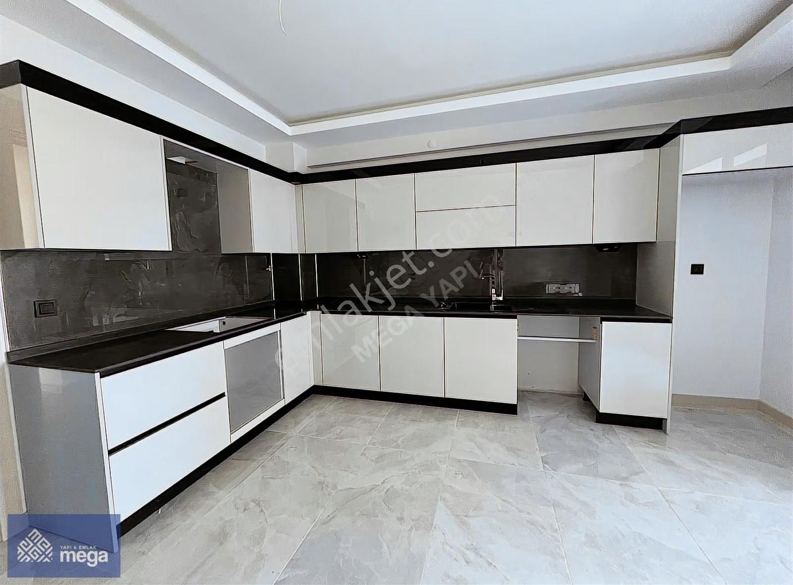 Megayapı'dan Çamlıca 144 Projesi 1. Etap 1.kat Satılık Daire - Görsel 19