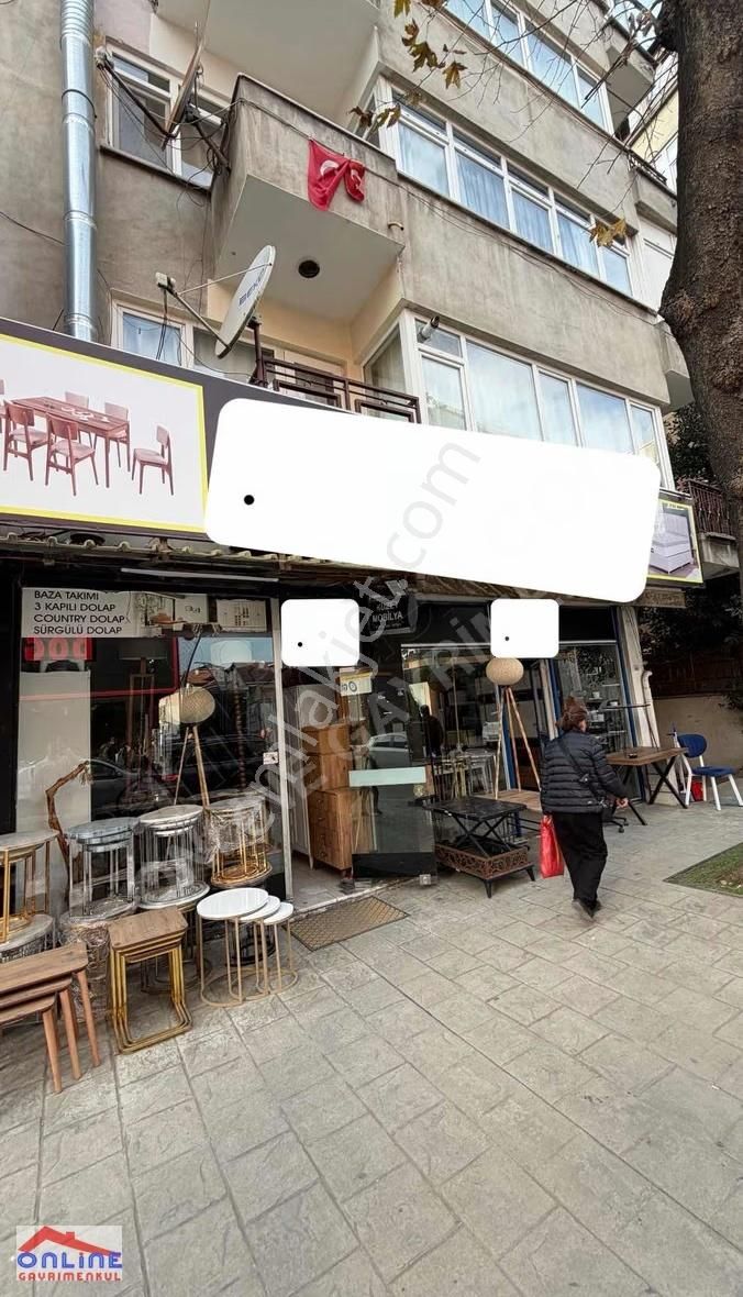 Bekirpaşa'nın Kalbinde 60+40 Metre Kare Devren Kiralık Mağaza