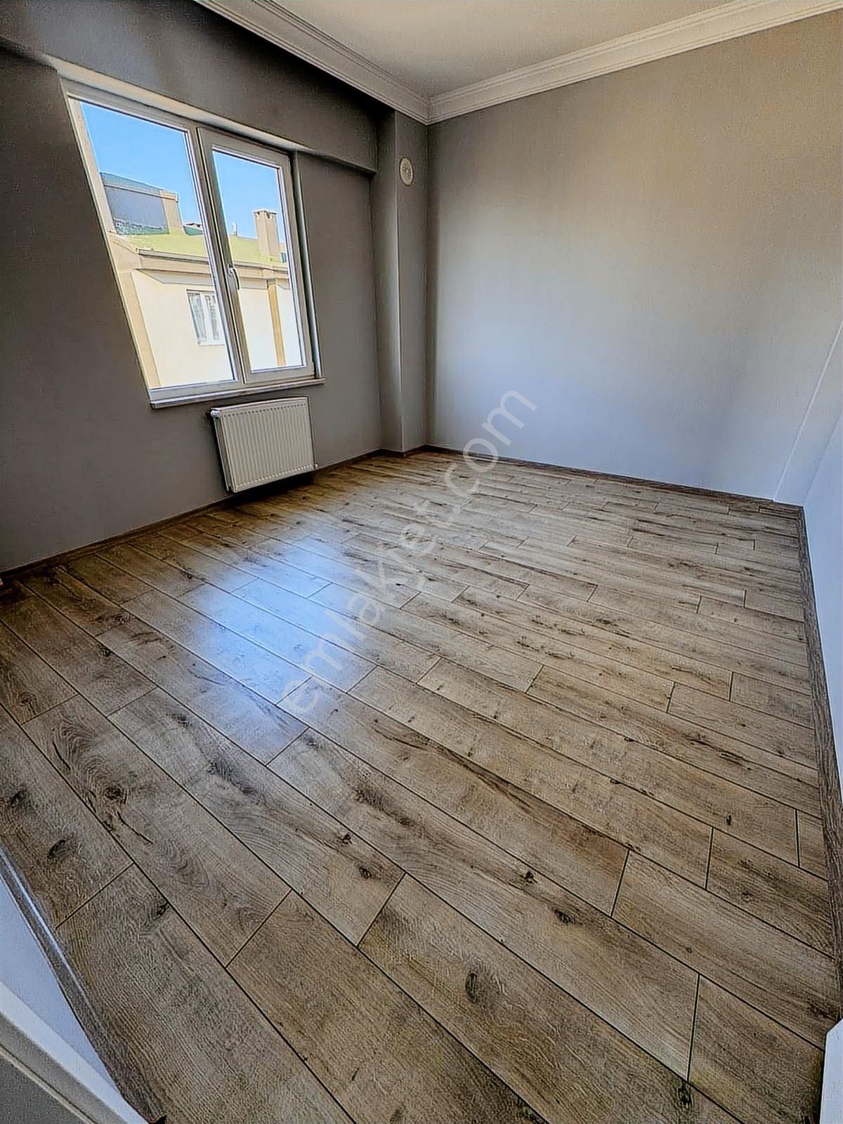 Güneş Emlaktan Sıfır Ayarında Geniş Satılık Daire - Görsel 14