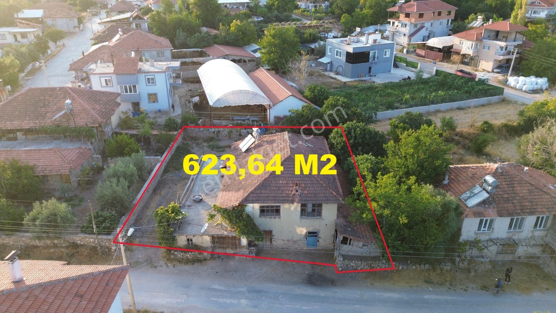 Korkuteli Yeltende 623 M2 Arsası Ve Eski Köy Evi Merkezi Konumm - Görsel 2
